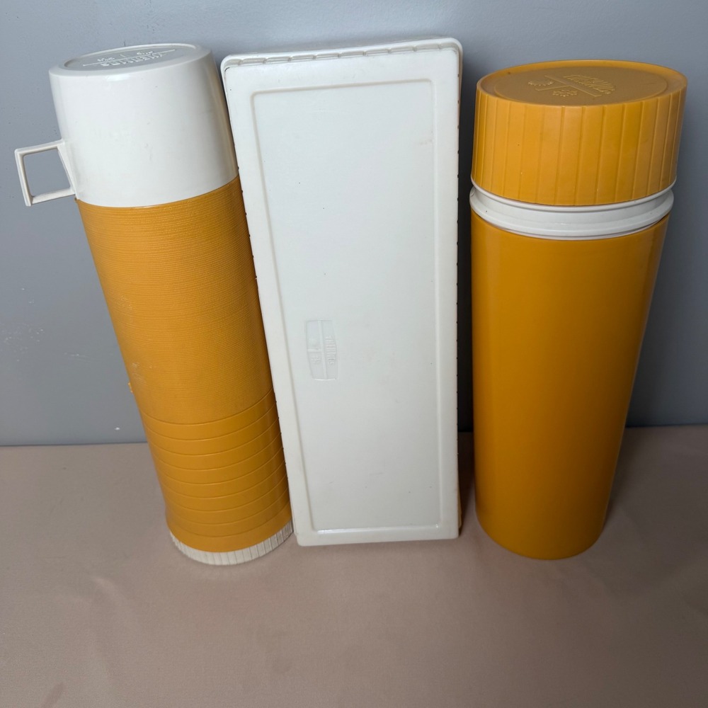 Vintage 1970s King Seeley Thermos Picnic Set Harvest Gold 7402 USA 3 Pc